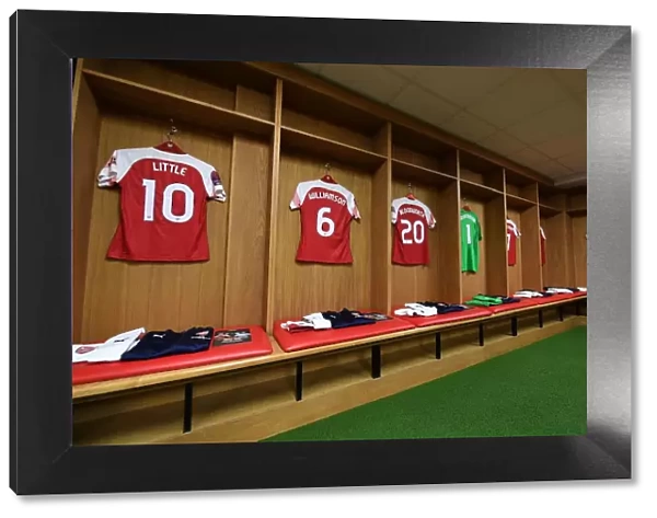 Arsenal Women's Team: Preparing for the FA WSL Continental Cup Final - Changing Room Moment