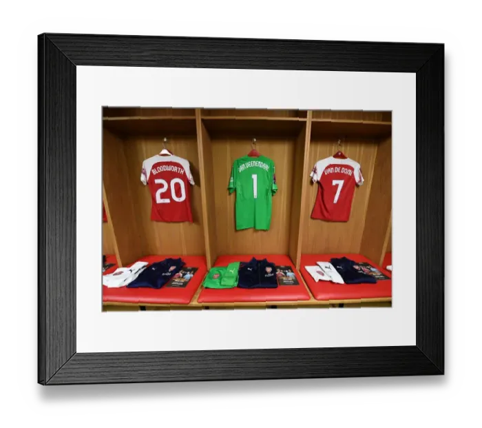 Framed Print : Arsenal Women's Team: Preparing for the FA WSL Continental Cup Final against Manchester City