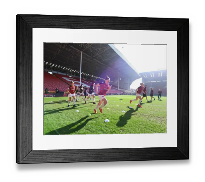 Framed Print : Kim Little: Arsenal Star's Focused Pre-Match Routine - Arsenal vs Manchester City, FA Womens Continental League Cup Final