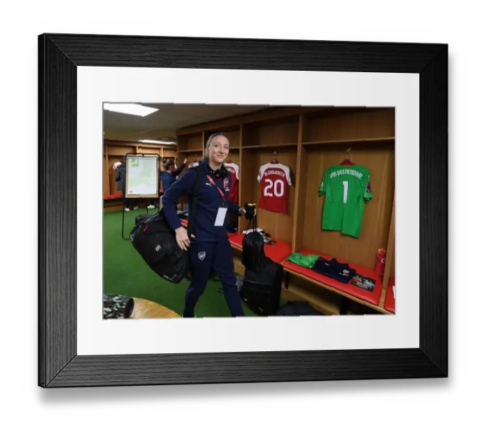 Framed Print : Louise Quinn - Arsenal Women's Star Ready for FA WSL Continental Cup Final Showdown Against Manchester City