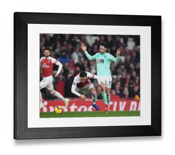 Framed Print : Arsenal vs Bournemouth: Mesut Ozil Faces Off Against Adam Smith Framed Print : Arsenal vs Bournemouth: Mesut Ozil Faces Off Against Adam Smith