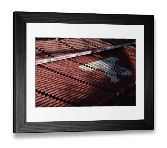 Framed Print : Arsenal at Emirates Stadium: Readying for AFC Bournemouth (2018-19)