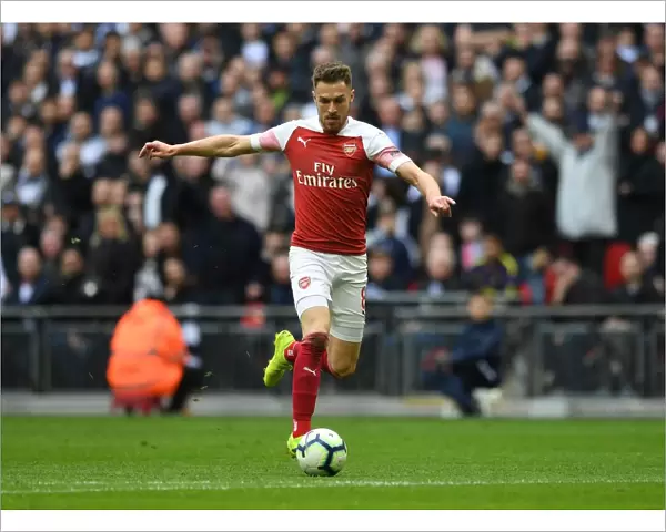 Aaron Ramsey in Action: Tottenham Hotspur vs. Arsenal FC, Premier League 2018-19
