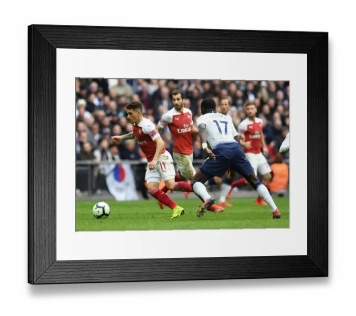 Framed Print : Lucas Torreira in Action: Tottenham Hotspur vs Arsenal FC, Premier League 2018-19 Framed Print : Lucas Torreira in Action: Tottenham Hotspur vs Arsenal FC, Premier League 2018-19
