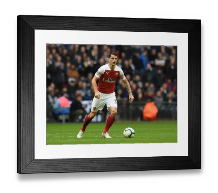 Framed Print : Granit Xhaka in Action: Tottenhotspur vs Arsenal, Premier League 2018-19