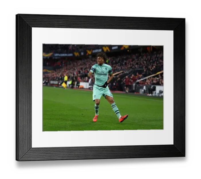 Framed Print : Alex Iwobi Scores in Arsenal's Europa League Victory over Stade Rennais Framed Print : Alex Iwobi Scores in Arsenal's Europa League Victory over Stade Rennais