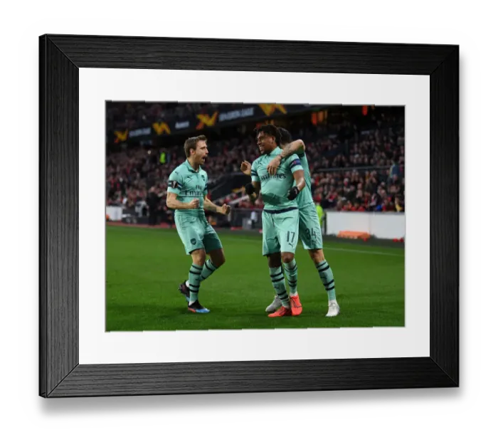Framed Print : Alex Iwobi's Thriller: Arsenal's Europa League Victory over Stade Rennais Framed Print : Alex Iwobi's Thriller: Arsenal's Europa League Victory over Stade Rennais