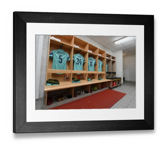 Framed Print : Arsenal's Unified Focus: Pre-Match Huddle before UEFA Europa League Clash against Stade Rennais Framed Print : Arsenal's Unified Focus: Pre-Match Huddle before UEFA Europa League Clash against Stade Rennais