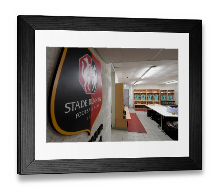 Framed Print : Arsenal's Unified Focus: Pre-Match Huddle Before UEFA Europa League Clash Against Stade Rennais Framed Print : Arsenal's Unified Focus: Pre-Match Huddle Before UEFA Europa League Clash Against Stade Rennais