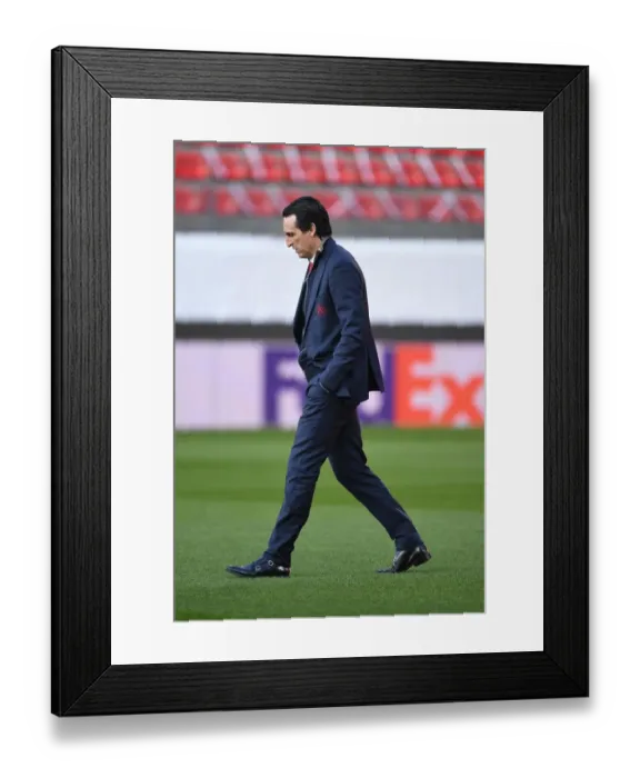 Framed Print : Unai Emery Leads Arsenal in Europa League Showdown against Stade Rennais