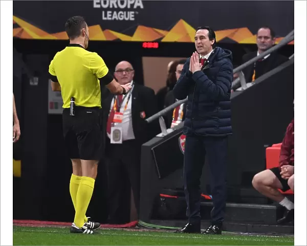 Unai Emery Protests Referee Decision During Stade Rennais vs. Arsenal Europa League Clash