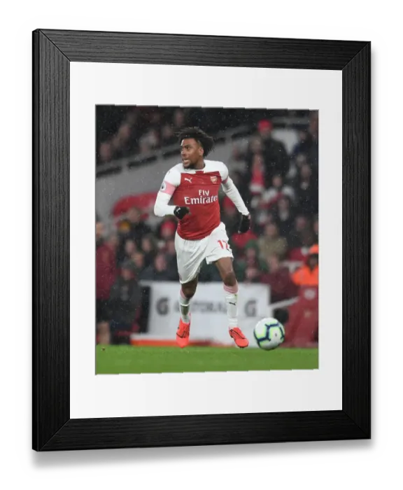Framed Print : Alex Iwobi (Arsenal). Arsenal 2:0 Manchester United Framed Print : Alex Iwobi (Arsenal). Arsenal 2:0 Manchester United
