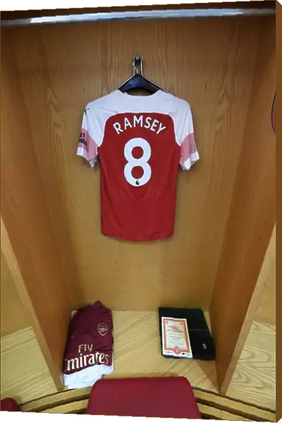 Aaron Ramsey's Arsenal Jersey Before Arsenal vs Manchester United, Premier League 2018-19