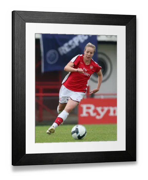 Framed Print : Arsenal's Gemma Davison Scores the Winning Goal in UEFA Cup Match Against Sparta Prague
