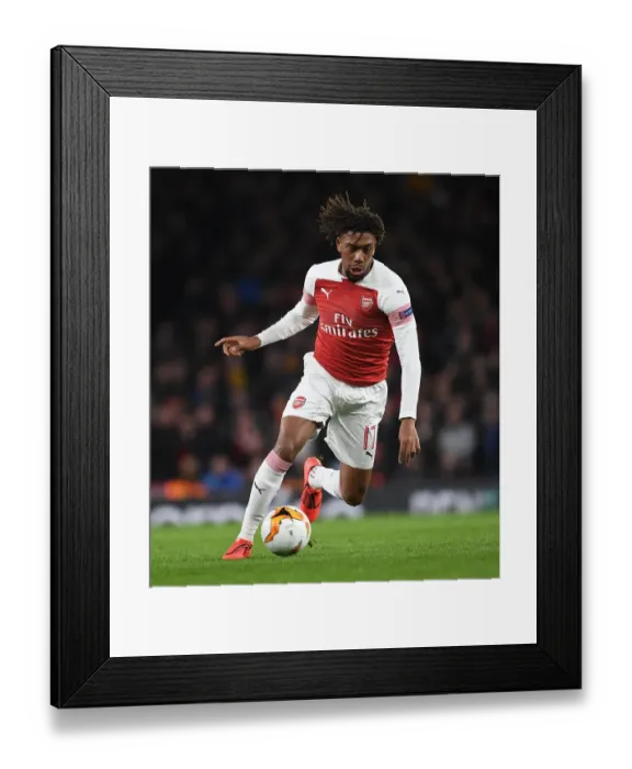 Framed Print : Arsenal's Alex Iwobi in Action against Stade Rennais in the Europa League Round of 16 (2018-19)
