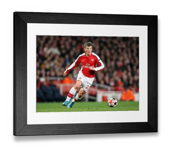 Framed Print : Andrey Arshavin (Arsenal) Framed Print : Andrey Arshavin (Arsenal)