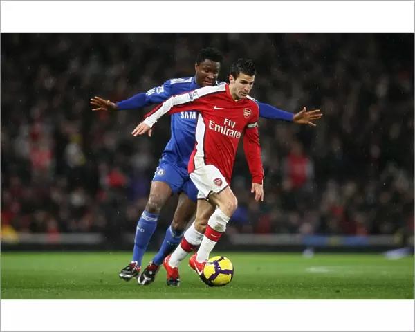 Cesc Fabregas (Arsenal) Jon Obi Mikel (Chelsea). Arsenal 0: 3 Chelsea, Barclays Premier League