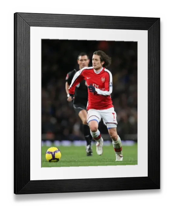 Framed Print : Tomas Rosicky's Disappointing Performance: Arsenal 0-3 Chelsea (2009)
