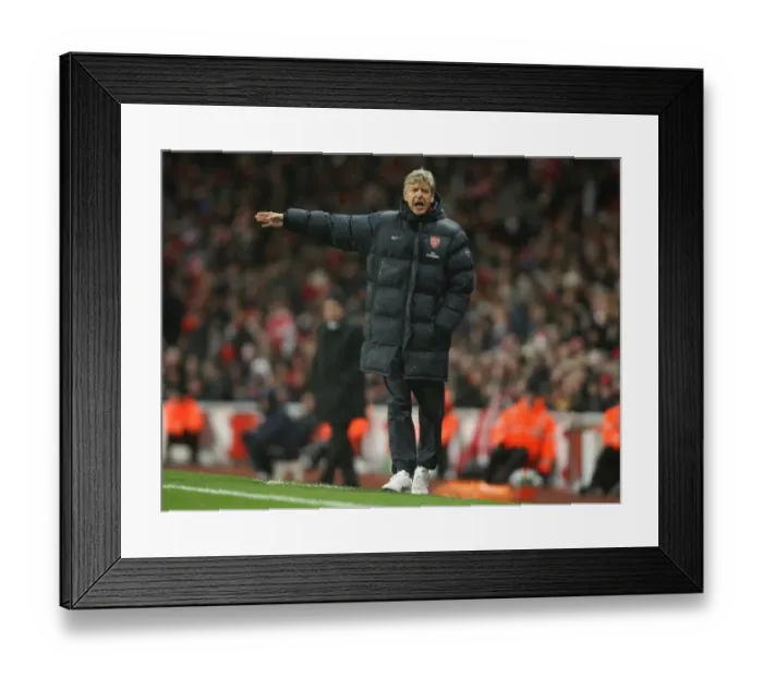 Framed Print : Arsenal manager Arsene Wenger. Arsenal 0: 3 Chelsea, Barclays Premier League Framed Print : Arsenal manager Arsene Wenger. Arsenal 0: 3 Chelsea, Barclays Premier League