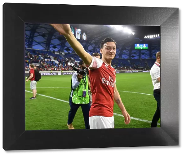 Mesut Ozil Waves Goodbye: Arsenal's Friendly Victory over Al-Nasr Dubai SC (March 2019)