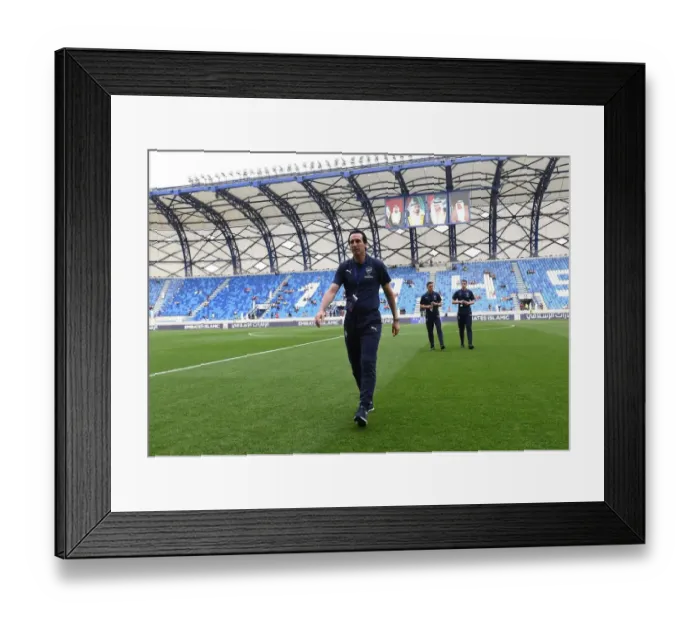 Framed Print : Unai Emery Pre-Match: Al-Nasr Dubai SC vs Arsenal (2018-19) Framed Print : Unai Emery Pre-Match: Al-Nasr Dubai SC vs Arsenal (2018-19)