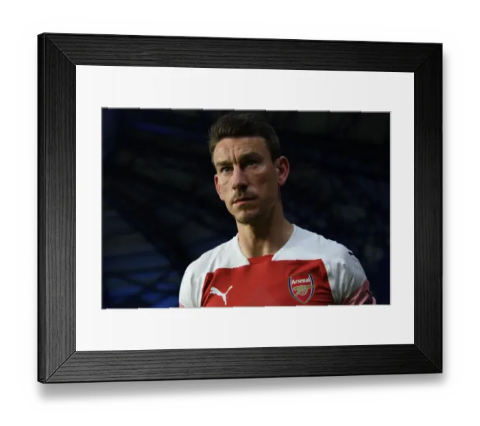 Framed Print : Arsenal's Laurent Koscielny in Action against Al-Nasr Dubai SC (2018-19) Framed Print : Arsenal's Laurent Koscielny in Action against Al-Nasr Dubai SC (2018-19)