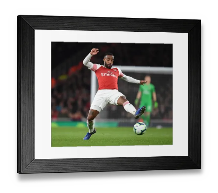 Framed Print : Arsenal's Alex Lacazette Faces Newcastle United in the Premier League Framed Print : Arsenal's Alex Lacazette Faces Newcastle United in the Premier League