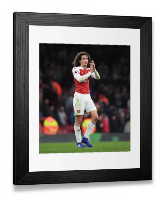 Framed Print : Arsenal's Matteo Guendouzi Applauding Fans vs Newcastle United, Premier League 2018-19 Framed Print : Arsenal's Matteo Guendouzi Applauding Fans vs Newcastle United, Premier League 2018-19