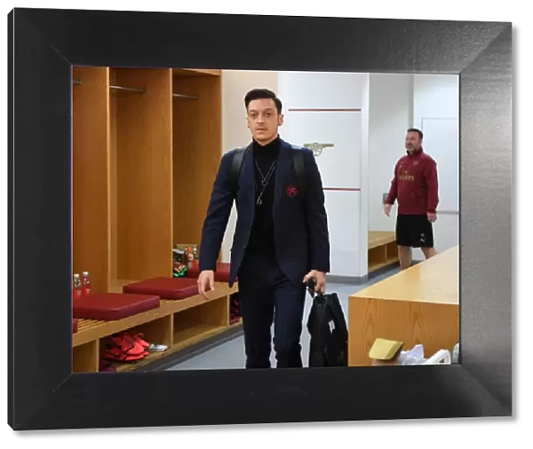 Mesut Ozil in Arsenal Changing Room Before Arsenal vs Newcastle United, Premier League 2018-19