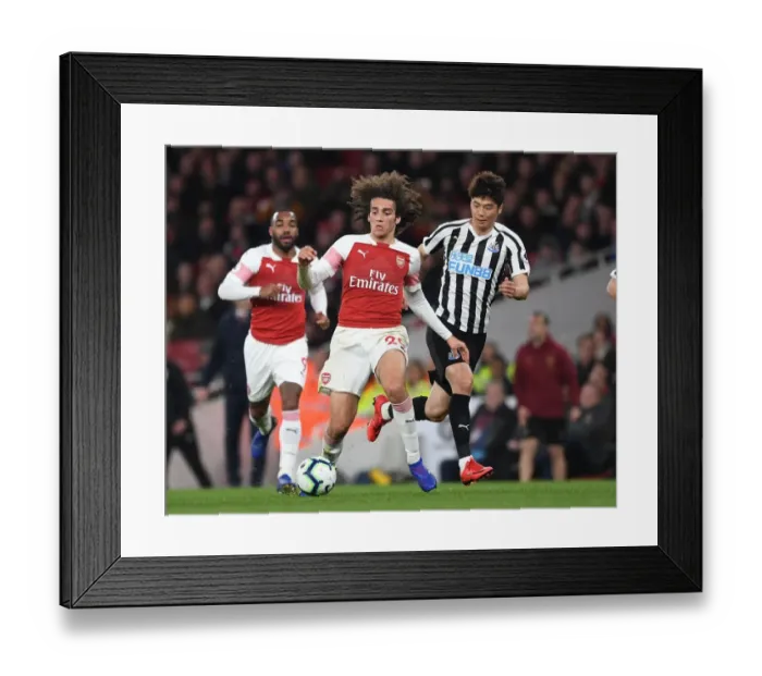 Framed Print : Arsenal vs Newcastle: Guendouzi vs Ki Sung-Yueng - Premier League Showdown