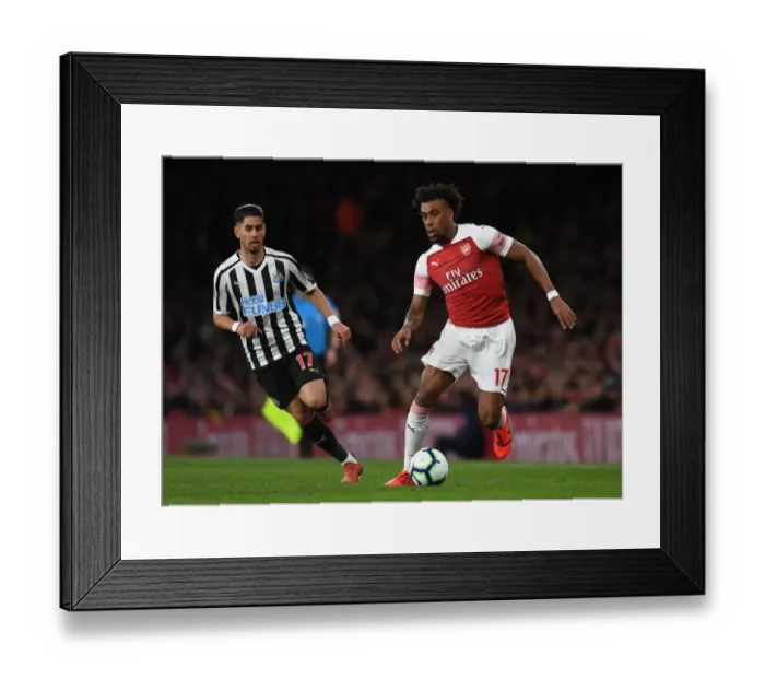 Framed Print : Arsenal vs Newcastle: Iwobi vs Perez Battle in the Premier League Framed Print : Arsenal vs Newcastle: Iwobi vs Perez Battle in the Premier League