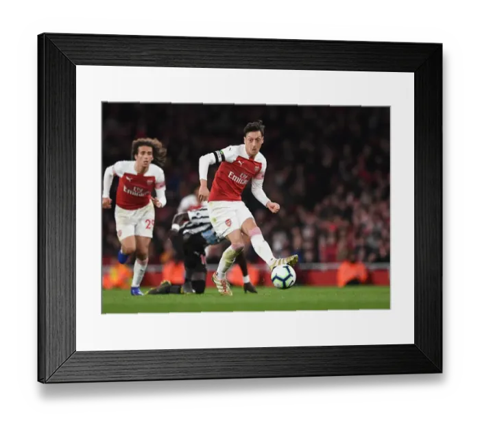 Framed Print : Mesut Ozil in Action: Arsenal vs Newcastle United, Premier League 2018-19 Framed Print : Mesut Ozil in Action: Arsenal vs Newcastle United, Premier League 2018-19