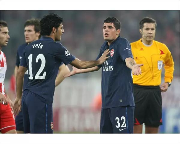 Fran Merida and Carlos Vela (Arsenal). Olympiacos 1: 0 Arsenal, UEFA Champions League