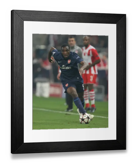 Framed Print : Gilles Sunu (Arsenal). Olympiacos 1: 0 Arsenal, UEFA Champions League, Group H Framed Print : Gilles Sunu (Arsenal). Olympiacos 1: 0 Arsenal, UEFA Champions League, Group H