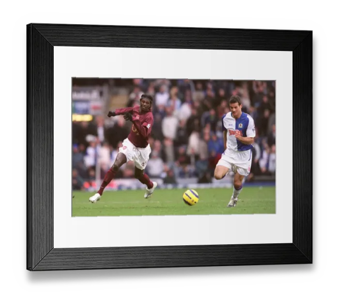 Framed Print : Emmanuel Adebayor (Arsenal) Ryan Nelsen (Blackburn) Framed Print : Emmanuel Adebayor (Arsenal) Ryan Nelsen (Blackburn)