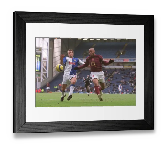 Framed Print : Thierry Henry (Arsenal) Lucas Neill (Blackburn). Blackburn Rovers 1: 0 Arsenal Framed Print : Thierry Henry (Arsenal) Lucas Neill (Blackburn). Blackburn Rovers 1: 0 Arsenal