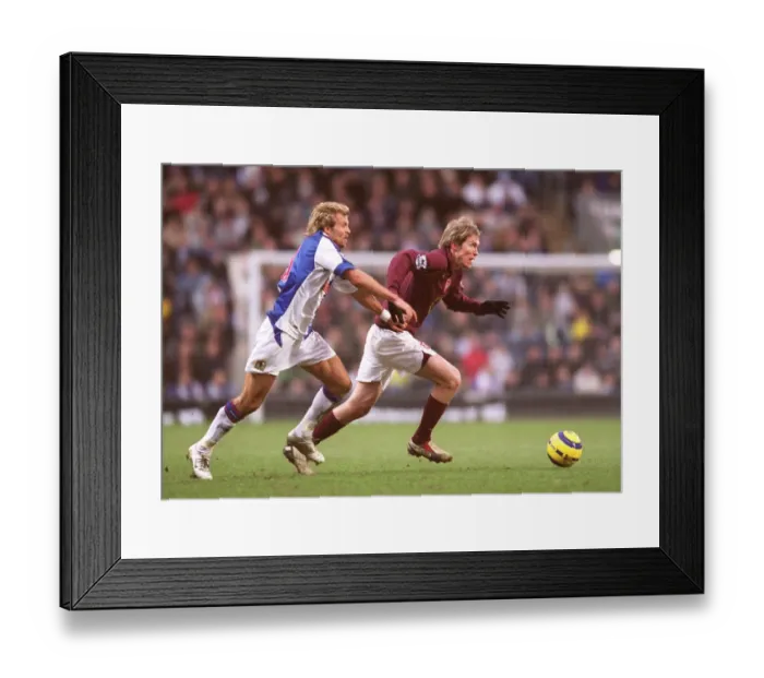 Framed Print : Alex Hleb (Arsenal) Michael Gray (Blackburn). Blackburn Rovers 1: 0 Arsenal