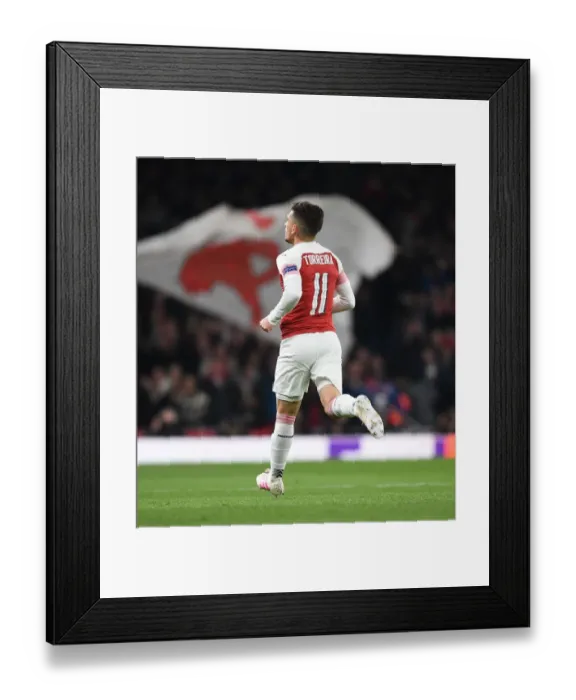 Framed Print : Lucas Torreira's Goal Secures Arsenal's 2-0 Europa League Victory over S.S.C. Napoli Framed Print : Lucas Torreira's Goal Secures Arsenal's 2-0 Europa League Victory over S.S.C. Napoli