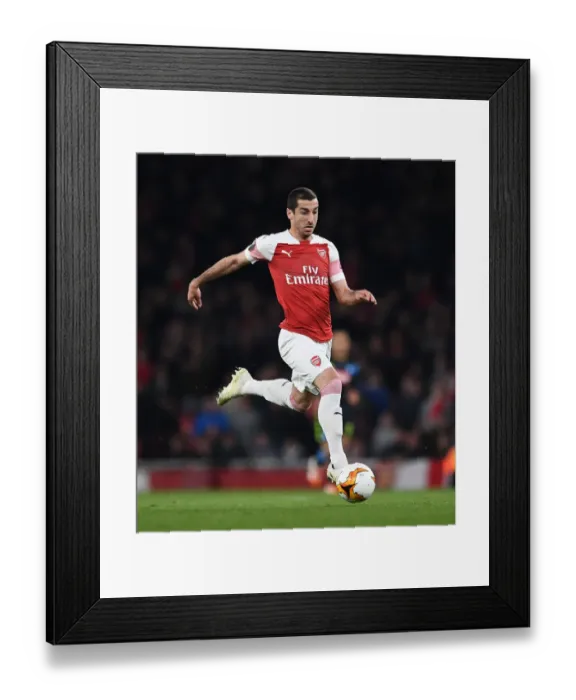 Framed Print : Arsenal vs. S.S.C. Napoli: Henrikh Mkhitaryan in Europa League Quarterfinal Action at Emirates Stadium