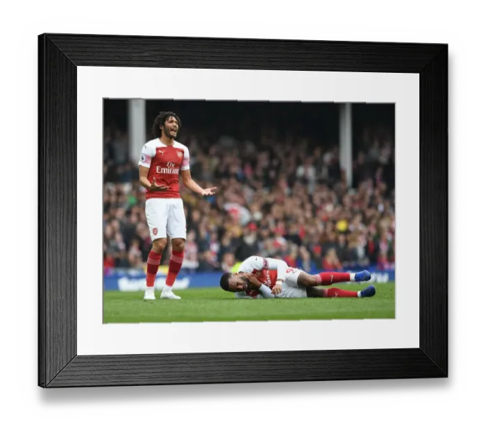 Framed Print : Arsenal's Lacazette and Elneny Fend Off Everton's Sigurdsson in Premier League Clash Framed Print : Arsenal's Lacazette and Elneny Fend Off Everton's Sigurdsson in Premier League Clash
