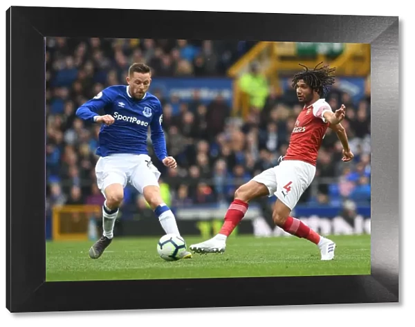 Intense Midfield Battle: Elneny vs Sigurdsson, Everton vs Arsenal, Premier League 2018-19