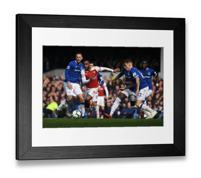 Framed Print : Clash at Goodison Park: Lacazette Faces Off Against Sigurdsson and Digne Framed Print : Clash at Goodison Park: Lacazette Faces Off Against Sigurdsson and Digne