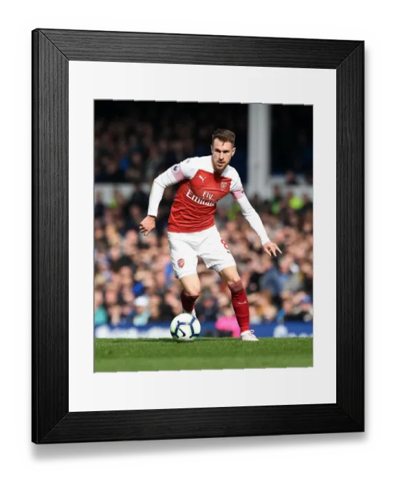 Framed Print : Aaron Ramsey in Action: Everton vs Arsenal, Premier League 2018-19 Framed Print : Aaron Ramsey in Action: Everton vs Arsenal, Premier League 2018-19