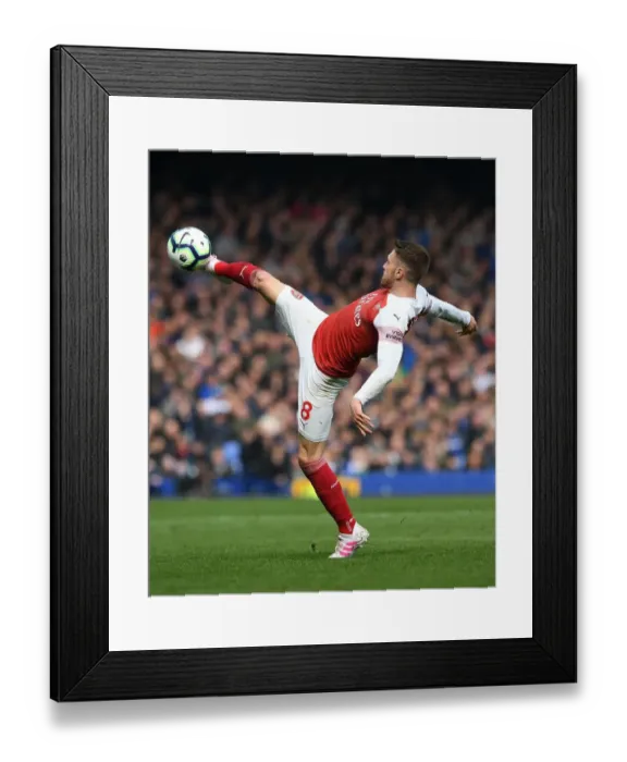 Framed Print : Ramsey vs. Sigurdsson: A Premier League Showdown at Goodison Park Framed Print : Ramsey vs. Sigurdsson: A Premier League Showdown at Goodison Park