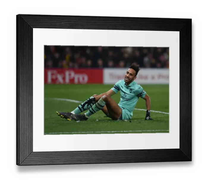 Framed Print : Arsenal's Aubameyang Scores Thriller: Premier League Victory over Watford (2018-19)