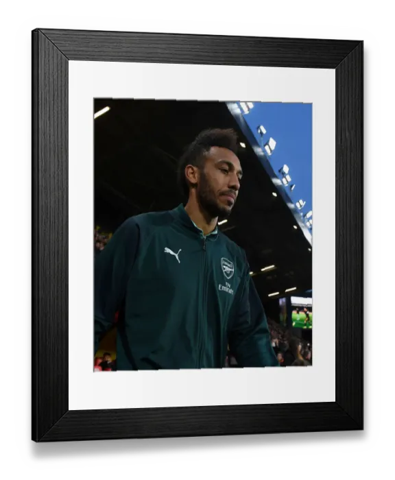 Framed Print : Arsenal's Pierre-Emerick Aubameyang Gears Up for Watford Clash (Watford v Arsenal 2018-19)