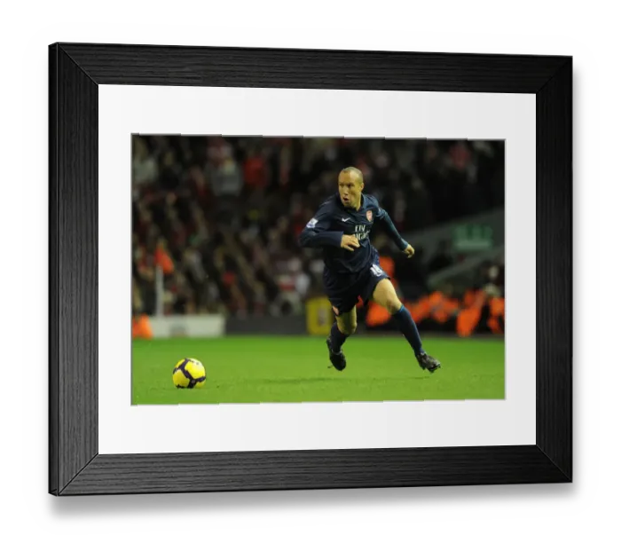 Framed Print : Mikael Silvestre (Arsenal). Liverpool 1: 2 Arsenal, Barclays Premier League