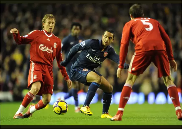 Theo Walcott (Arsenal) Lucas and Daniel Agger (Liverpool). Liverpool 1: 2 Arsenal