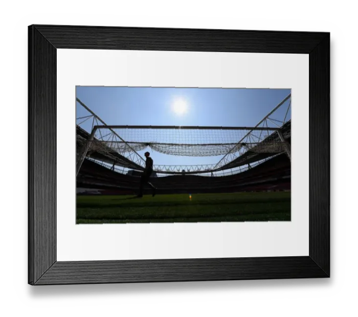Framed Print : Arsenal Groundstaff Prepare for Arsenal v Crystal Palace: Premier League 2018-19 Framed Print : Arsenal Groundstaff Prepare for Arsenal v Crystal Palace: Premier League 2018-19