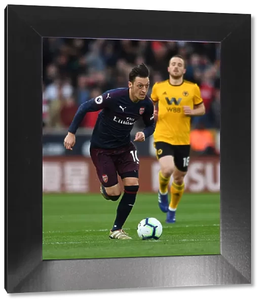 Mesut Ozil in Action: Arsenal vs. Wolverhampton Wanderers, Premier League 2018-19